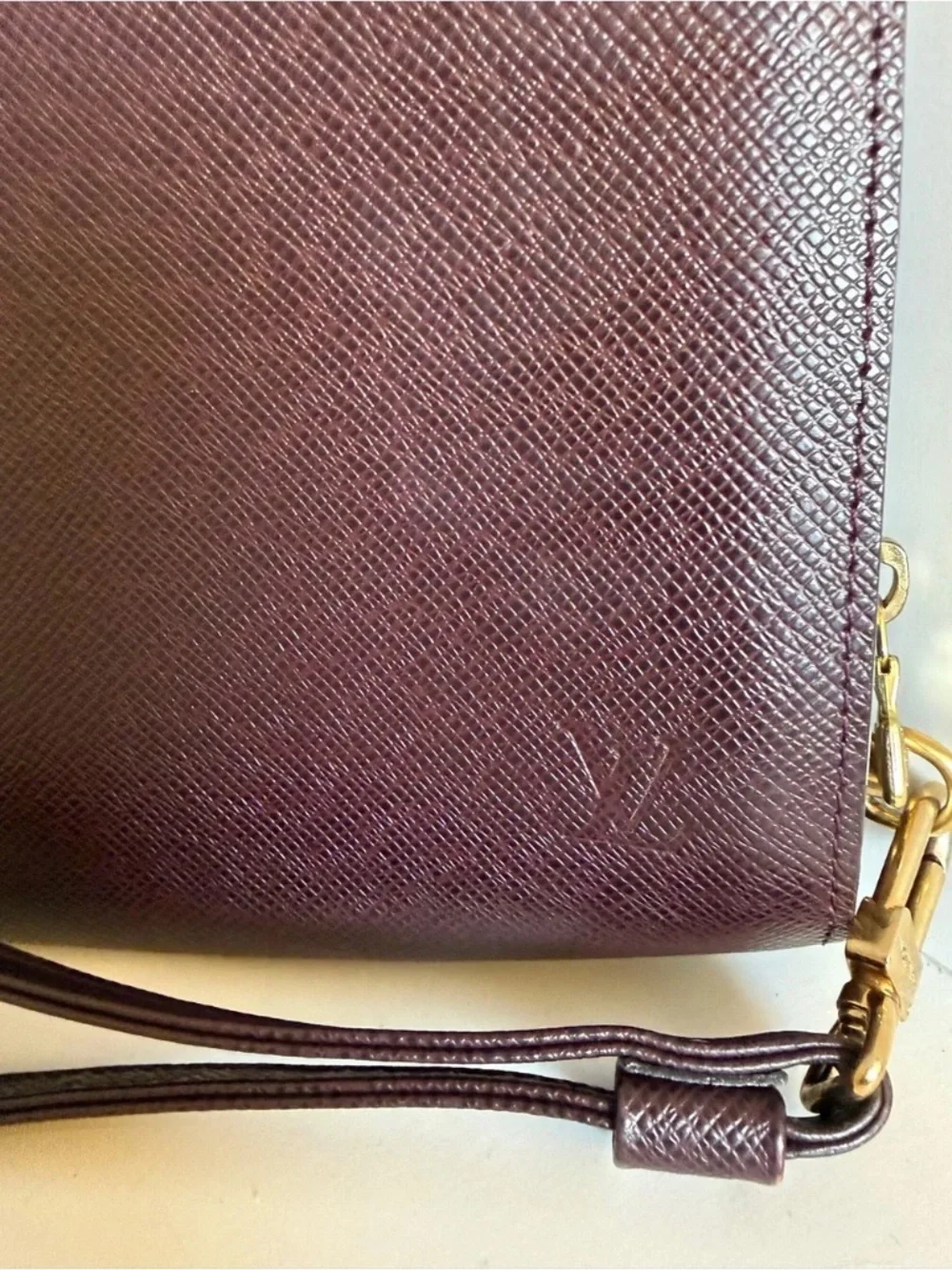 Louis Vuitton Vintage Taiga Leather Pochette Baikal Clutch Bag in Burgundy